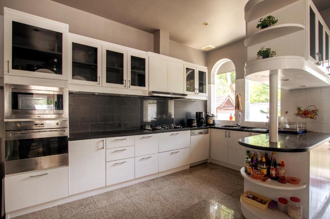 Chalong Palm Residence Екстериор снимка